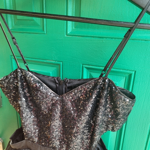 Forever 21 Dress - Picture 2 of 6